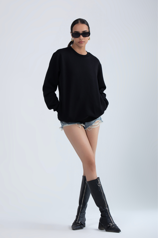 Bold Black- Oversized Sweatshirt