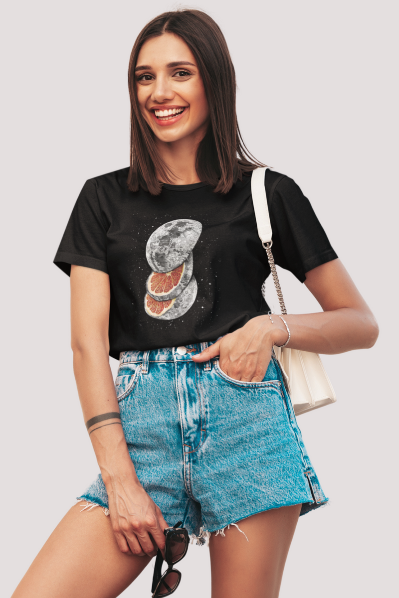 Moon Slice- Half sleeve t-shirt - Botnia